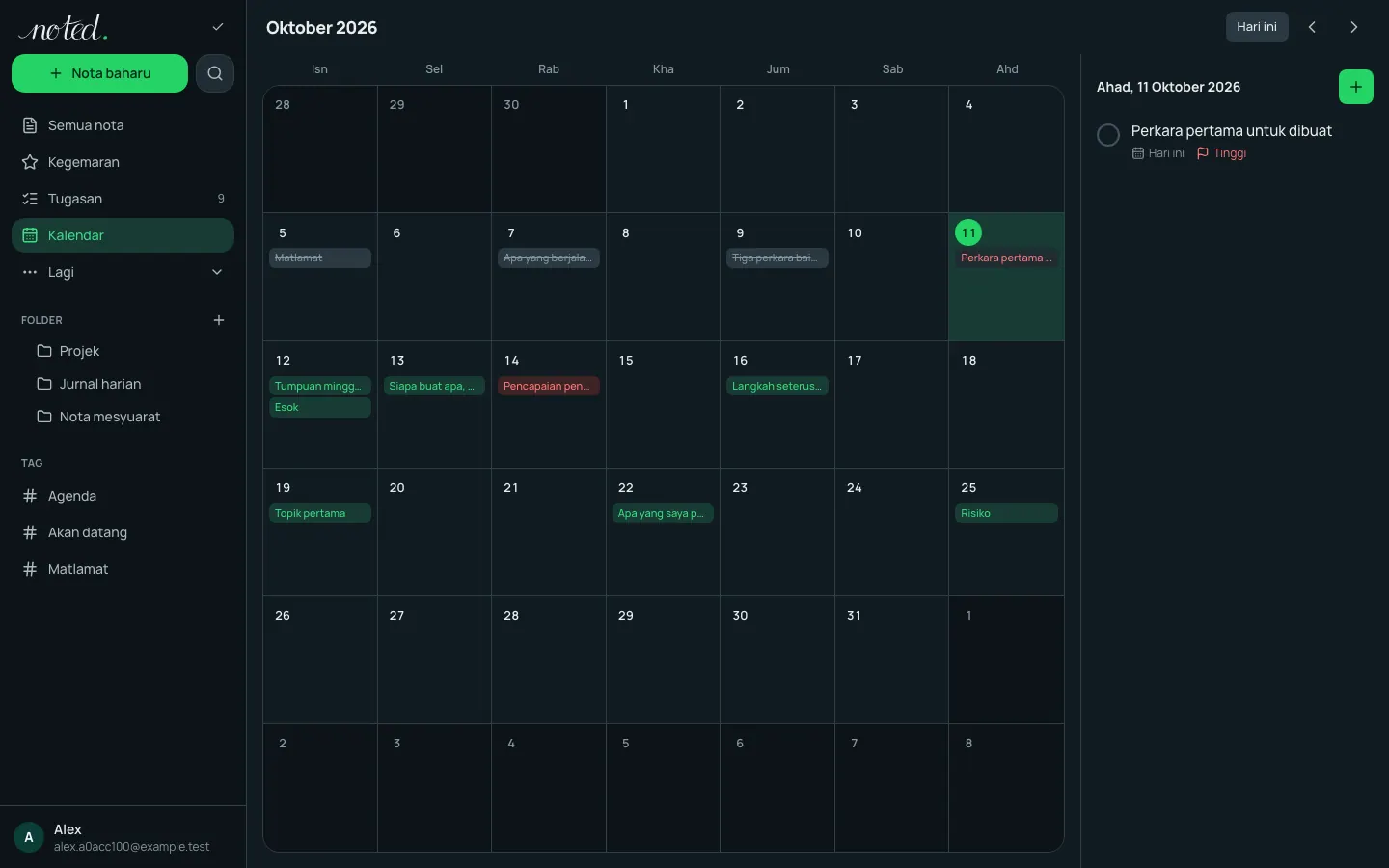 Kalendar dengan tugasan dan peringatan sepanjang sebulan