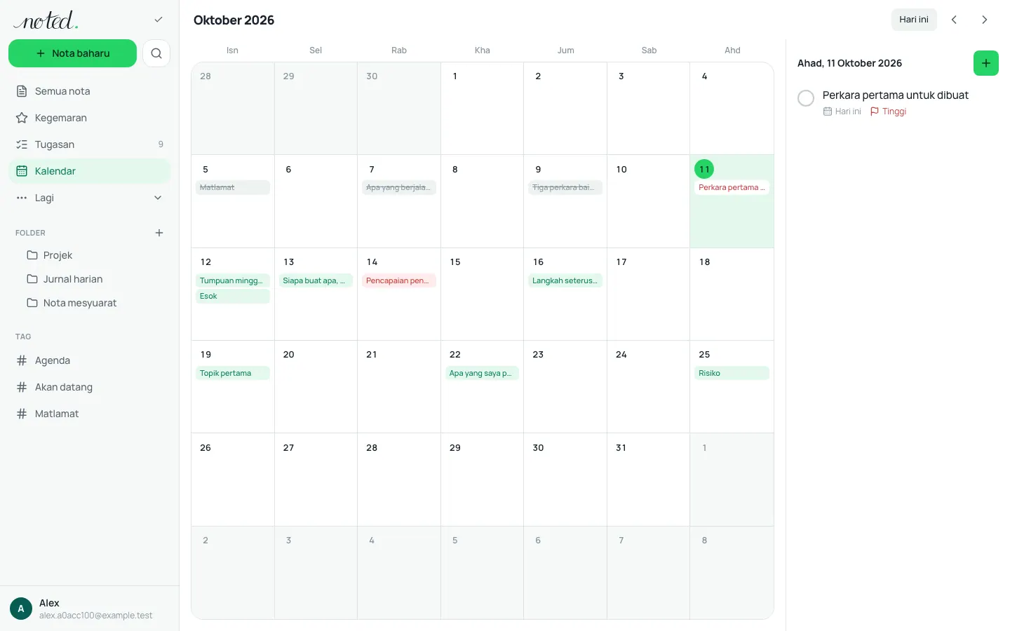 Kalendar dengan tugasan dan peringatan sepanjang sebulan